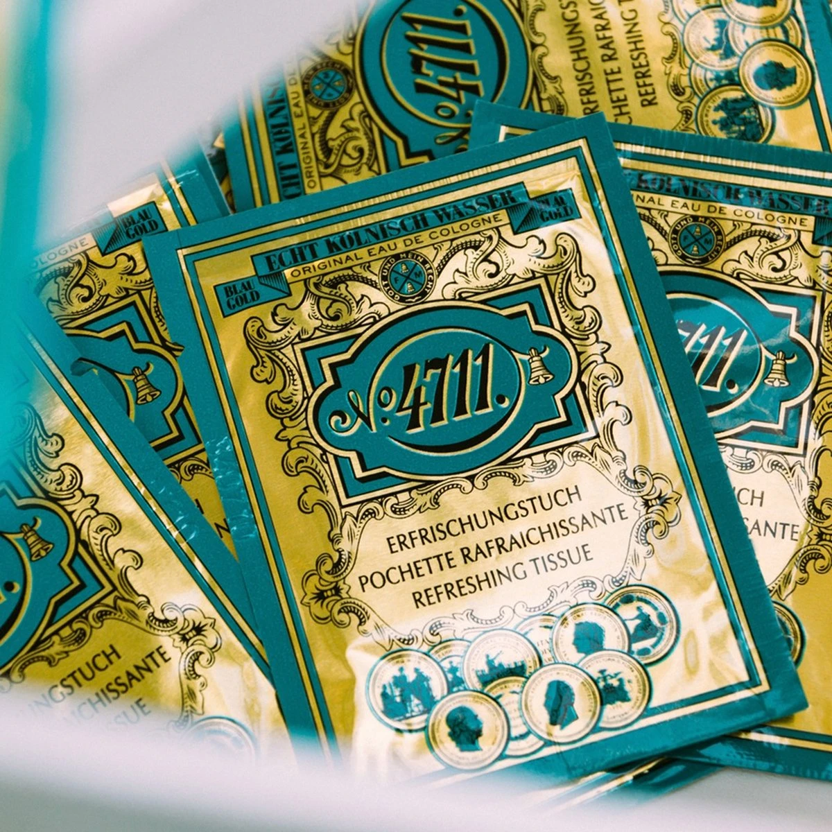4711 Original Refreshing Eau De Cologne Tissue - 10 Stuk 5 4711 Original Refreshing Eau De Cologne Tissue - 10 Stuk - Afbeelding 5