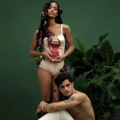 Jean Paul Gaultier - La Belle - Eau De Parfum - 30Ml 32 Jean Paul Gaultier - La Belle - Eau De Parfum - 30Ml -Parfumwinkel 1200x1200 218