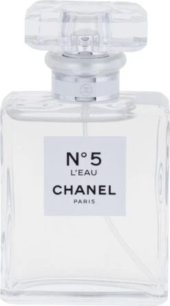 Chanel No 5 L'Eau Eau De Toilette Spray 35 Ml 14 Chanel No 5 L'Eau Eau De Toilette Spray 35 Ml -Parfumwinkel 667x1200 1