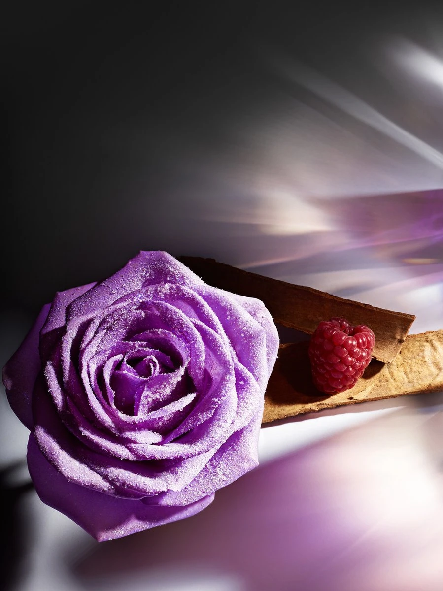 Lancôme Trésor Midnight Rose 50 Ml - Eau De Parfum - Damesparfum 5 Lancôme Trésor Midnight Rose 50 Ml - Eau De Parfum - Damesparfum - Afbeelding 5